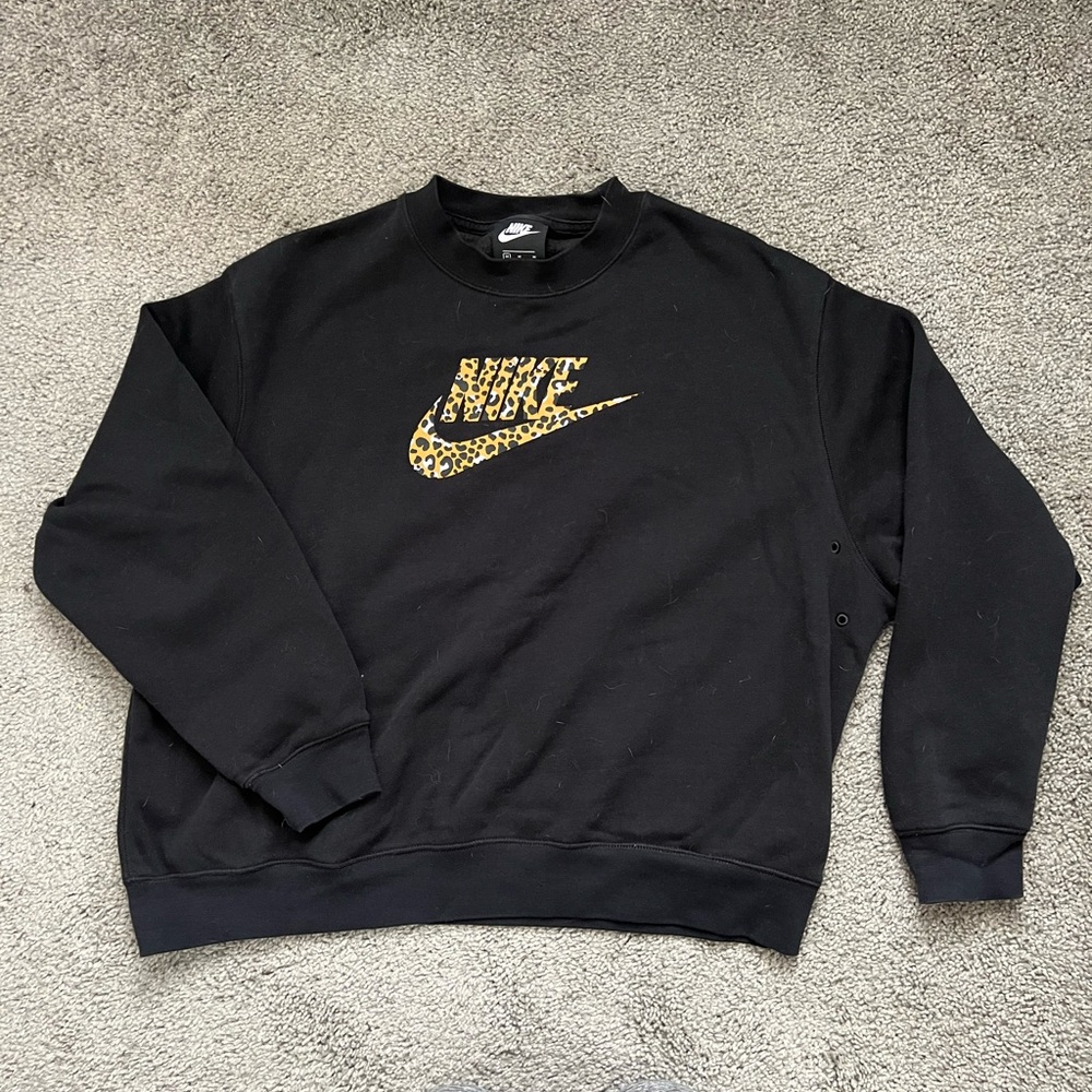Nike Cropped Black Sweater with Leopard Logo